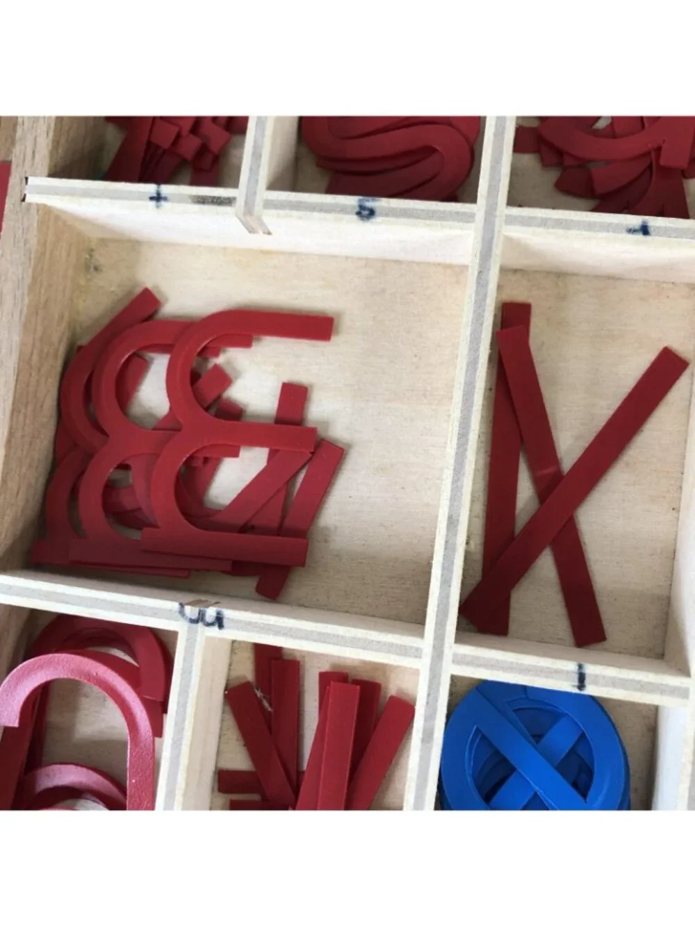 Montessori Movable Alphabet Letters Wooden Storage Box Red Blue Learning Toy